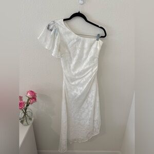 Lulu's Chic White One-Shoulder Dress